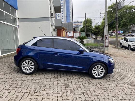 AUDI A1 1.4 TFSI ATTRACTION 16V 122CV GASOLINA 2P AUTOMÁTICO